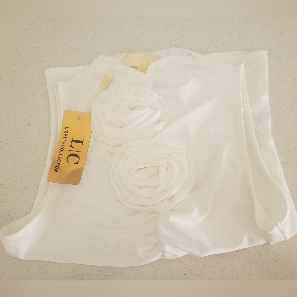 Lizette Collection. Elegant Cream White Sleeveless Top - Picture 4 of 4